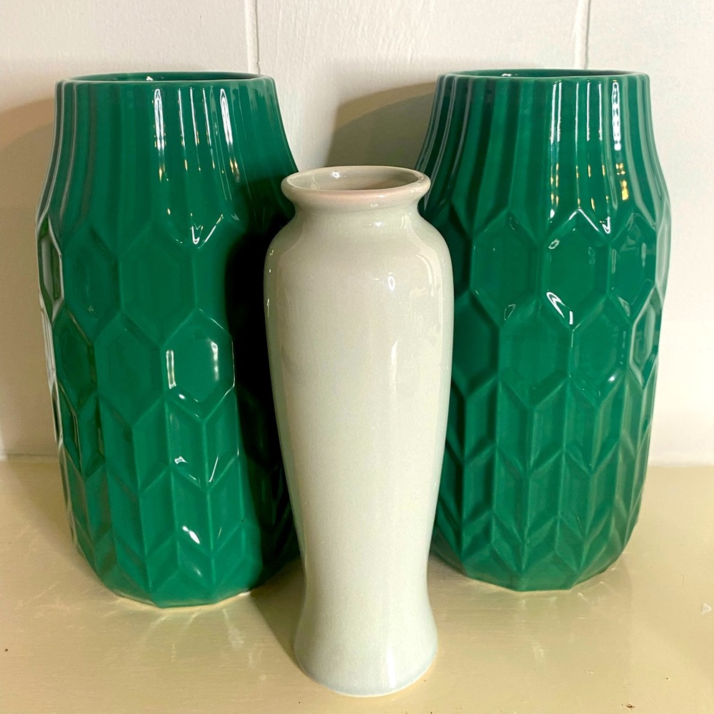 Sets Of 3 Glasses Vases.